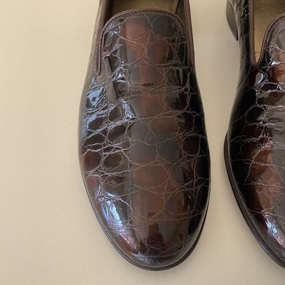 Stuart Weitzman Brown Croc-Embossed Loafers - Picture 4 of 13